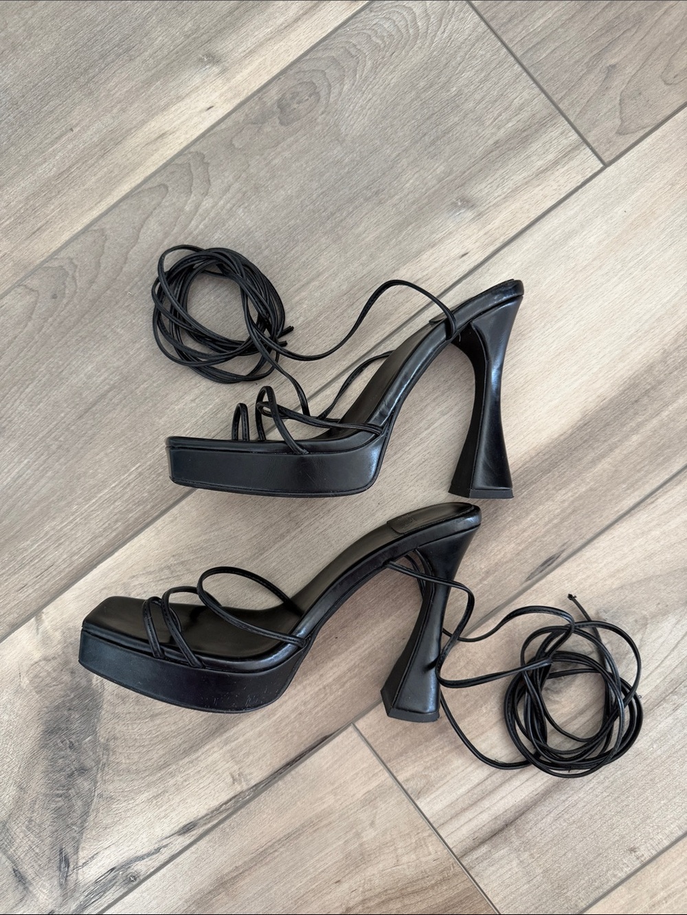 Jeffrey Campbell "Primadonna Strappy" Black Heels Size 8 - Picture 4 of 11